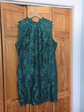 Sleeveless Emerald Sequin Sheath Dress - NY & Company